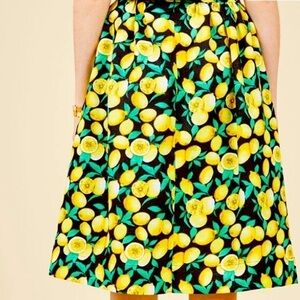 Modcloth Lemon Caught in a citrus cycle Skirt